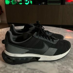 Nike Air Max Pre-Day - Black/Anthracite - Size US men’s 11